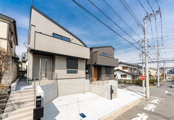 横浜市南区別所中里台の新築一戸建