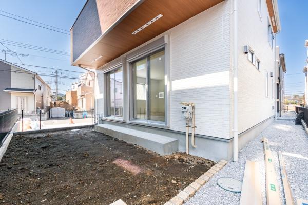 綾瀬市深谷中２丁目の新築一戸建