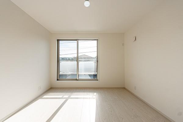 横浜市戸塚区戸塚町の新築一戸建