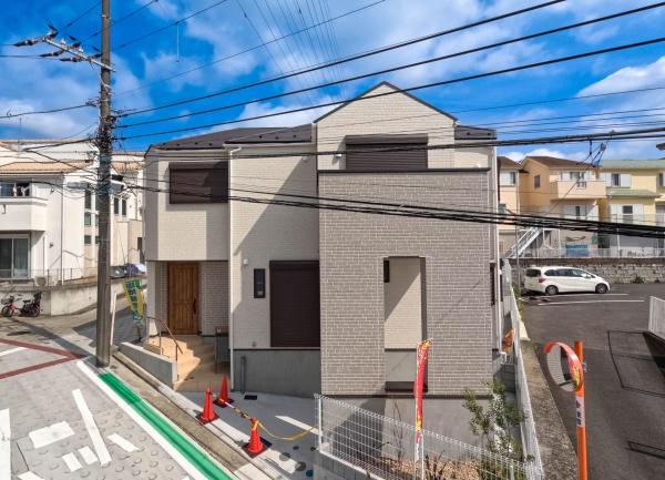 横浜市戸塚区戸塚町の新築一戸建