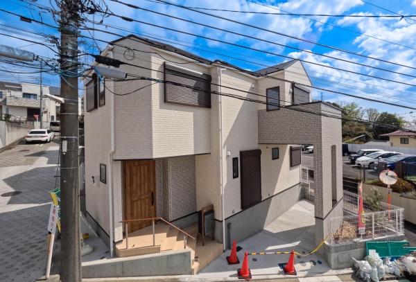 横浜市戸塚区戸塚町の新築一戸建