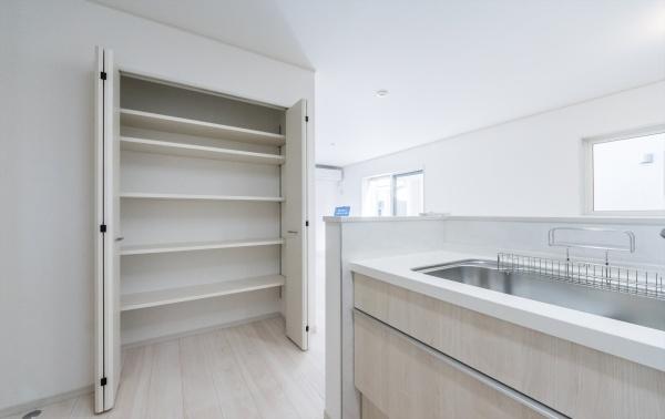 茅ヶ崎市今宿の中古一戸建て(キッチン)