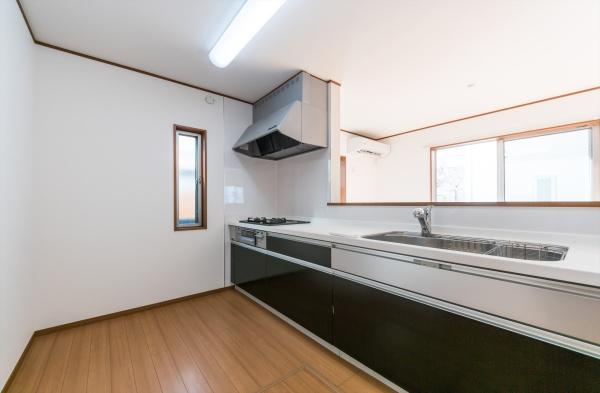 藤沢市鵠沼松が岡２丁目の中古一戸建て