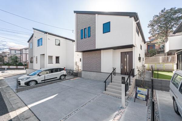 横浜市青葉区大場町の新築一戸建