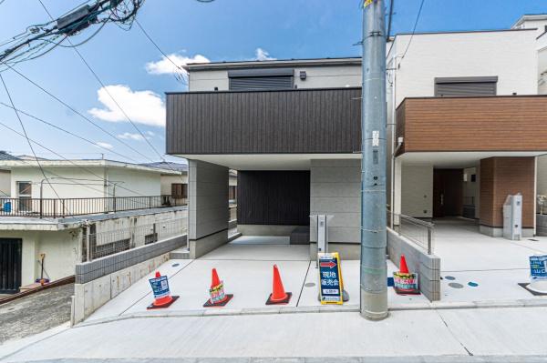 横浜市南区三春台の新築一戸建