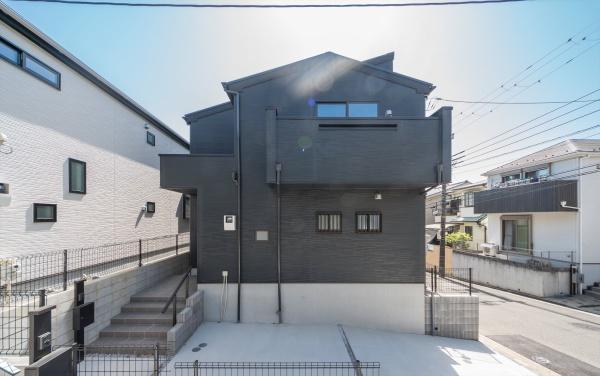 横浜市神奈川区三枚町の新築一戸建