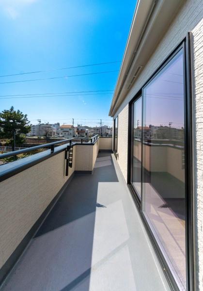 藤沢市鵠沼神明４丁目の新築一戸建