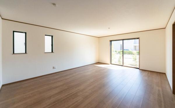 藤沢市鵠沼神明４丁目の新築一戸建