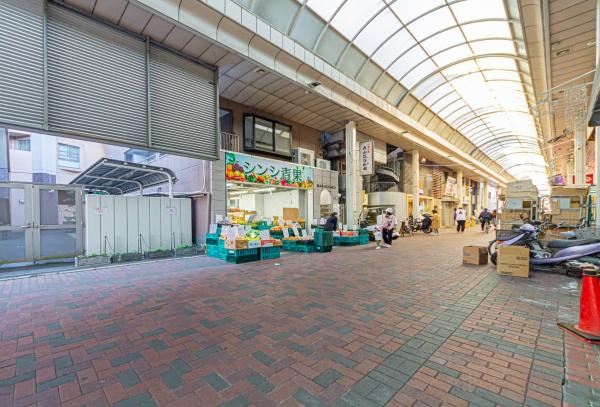 横浜市鶴見区佃野町の新築一戸建(家電量販店)
