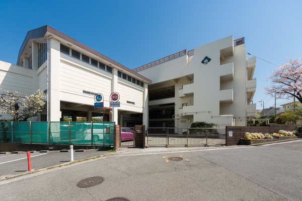 横浜市磯子区田中1丁目の新築一戸建(横浜市立森中学校)