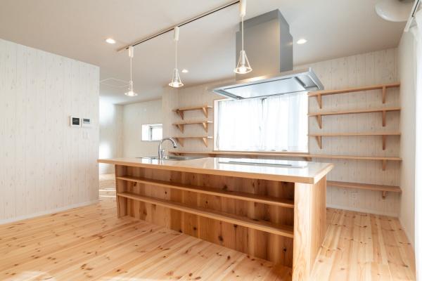 横浜市磯子区岡村７丁目の中古一戸建