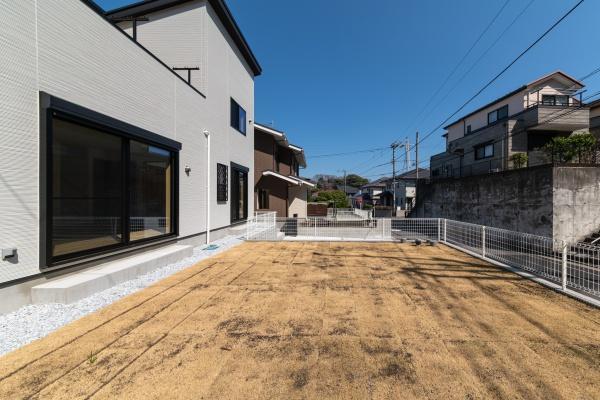 横須賀市湘南鷹取３丁目の新築一戸建