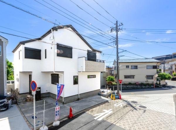 横浜市旭区白根８丁目の新築一戸建