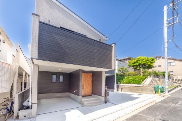 横浜市西区境之谷の新築一戸建
