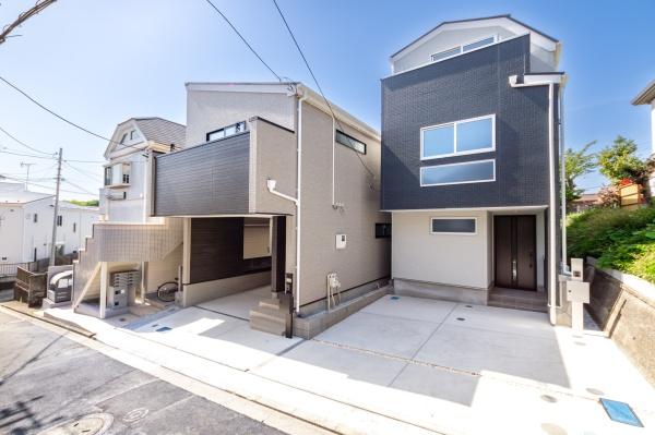 横浜市西区境之谷の新築一戸建