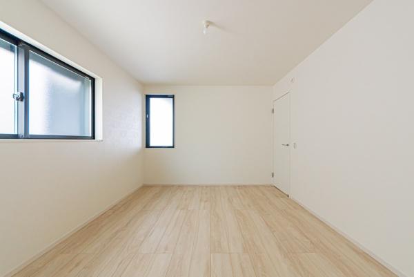 平塚市東真土４丁目の新築一戸建