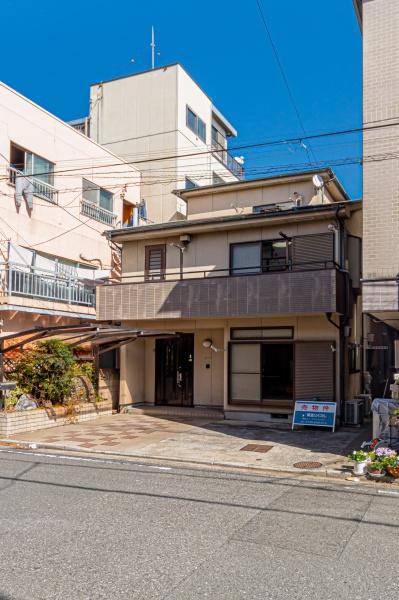 横浜市鶴見区仲通２丁目の中古一戸建て