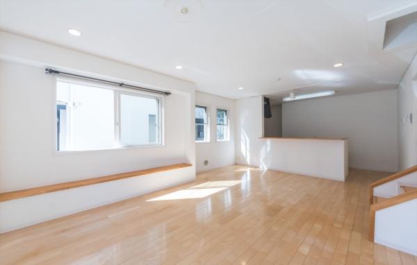 藤沢市片瀬４丁目の中古一戸建て