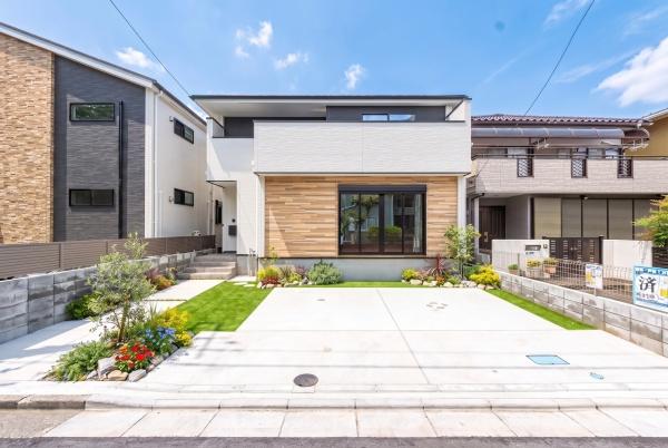 藤沢市片瀬４丁目の中古一戸建