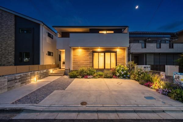 藤沢市片瀬４丁目の中古一戸建て