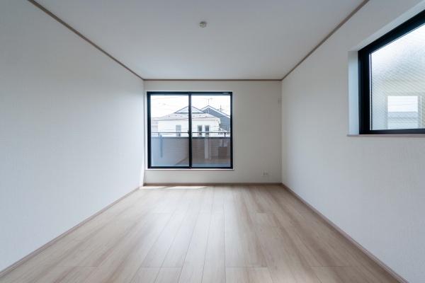 綾瀬市寺尾本町１丁目の新築一戸建