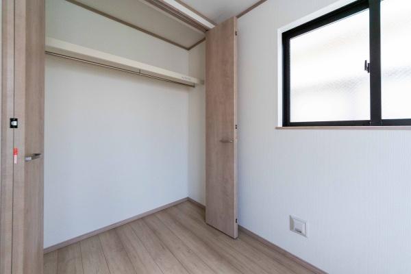 綾瀬市寺尾本町１丁目の新築一戸建
