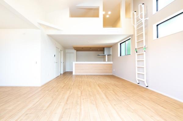 藤沢市亀井野２丁目の新築一戸建