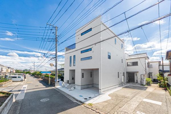 綾瀬市深谷中７丁目の新築一戸建