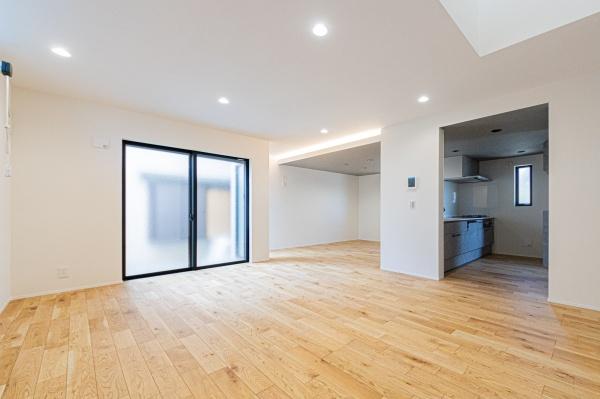 綾瀬市深谷中７丁目の新築一戸建