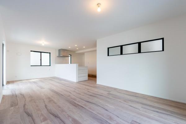 横浜市南区六ツ川２丁目の新築一戸建