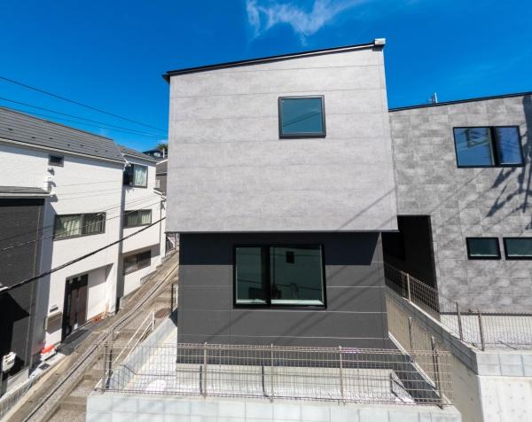 横浜市港南区港南１丁目の新築一戸建