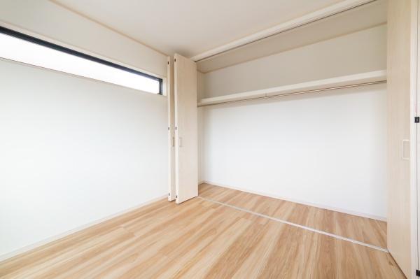 横浜市旭区二俣川2丁目の新築一戸建(収納)