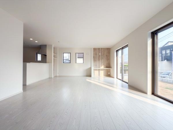 綾瀬市綾西５丁目の新築一戸建