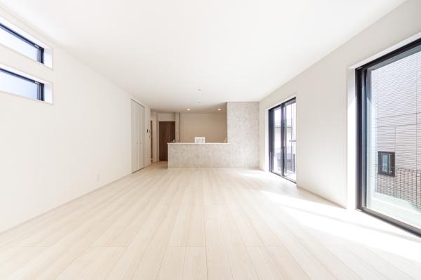 横須賀市湘南鷹取５丁目の新築一戸建