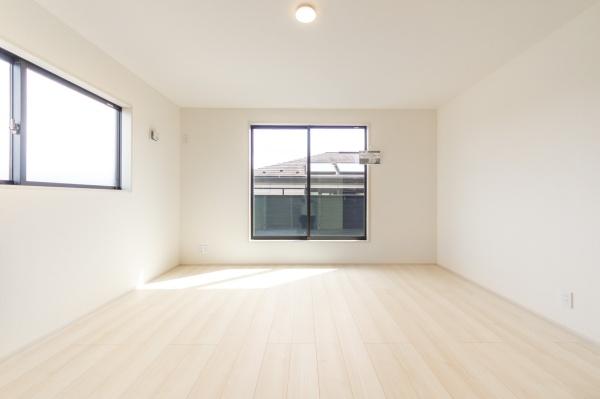 横須賀市湘南鷹取５丁目の新築一戸建