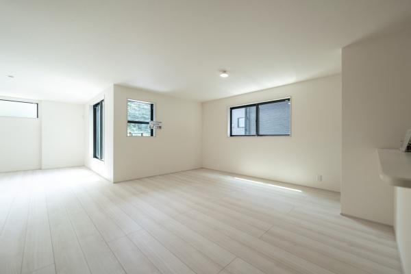 横浜市泉区岡津町の新築一戸建