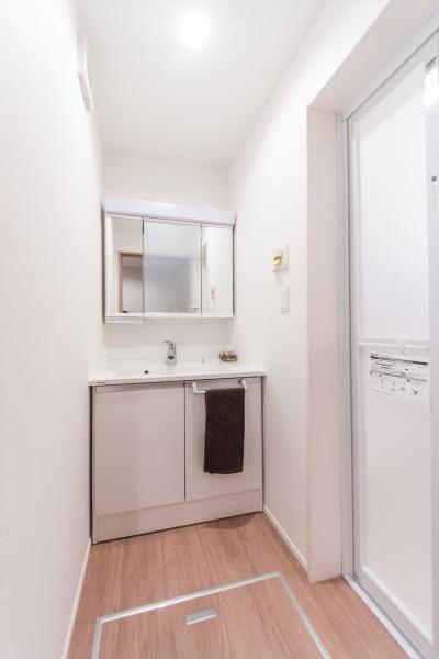 横浜市戸塚区戸塚町の中古一戸建て(洗面台・洗面所)