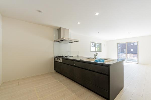 横浜市鶴見区北寺尾４丁目の新築一戸建