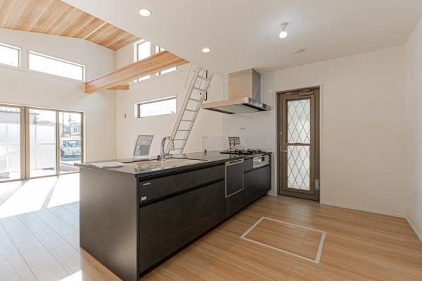 相模原市南区麻溝台６丁目の新築一戸建