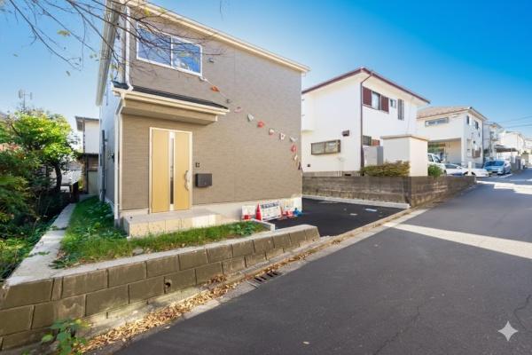 横須賀市粟田１丁目の新築一戸建
