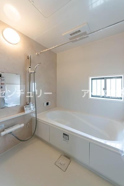 町田市成瀬2丁目の新築一戸建(バス)