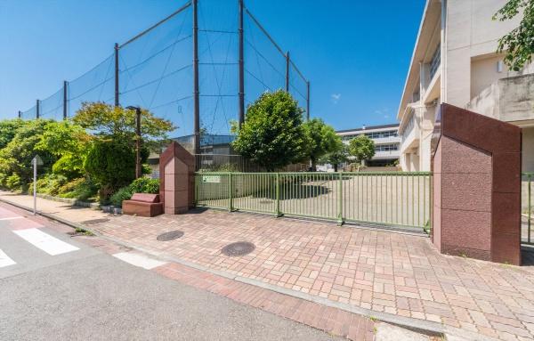 横浜市中区本牧和田の中古一戸建て(横浜市立本牧小学校)