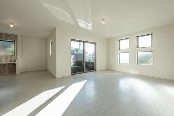 藤沢市城南３丁目の新築一戸建