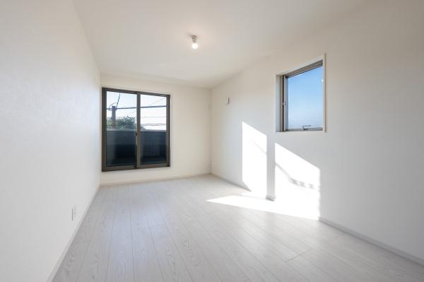 藤沢市城南３丁目の新築一戸建