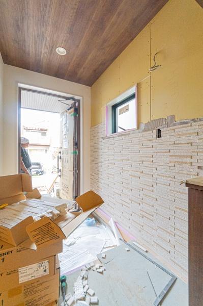 横浜市港北区大曽根3丁目の新築一戸建(玄関)