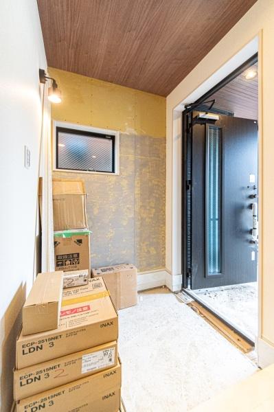 横浜市港北区大曽根3丁目の新築一戸建(玄関)