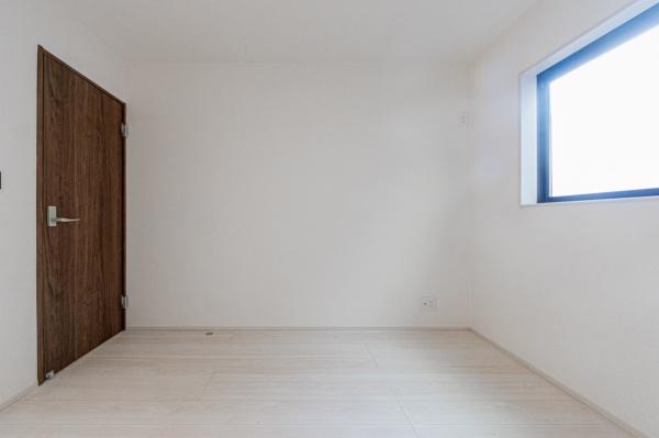 横浜市港北区大曽根3丁目の新築一戸建(洋室)