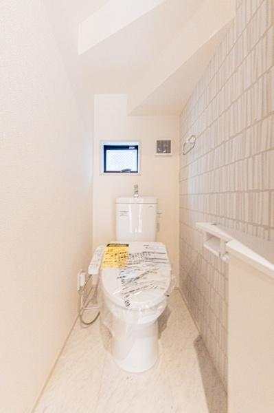 横浜市港北区大曽根3丁目の新築一戸建(トイレ)