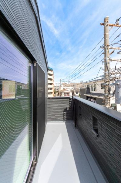 横浜市磯子区磯子2丁目の新築一戸建(バルコニー)