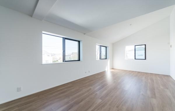 横浜市金沢区六浦５丁目の新築一戸建